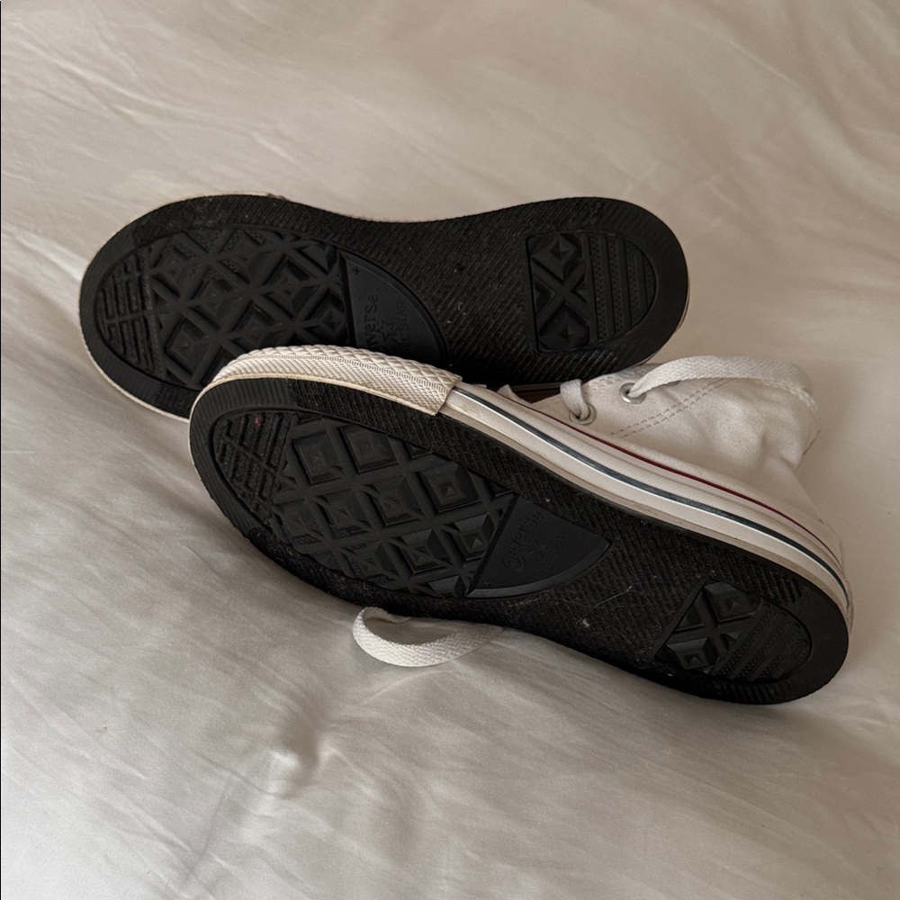 Converse High-Tops - Picture 3 of 3